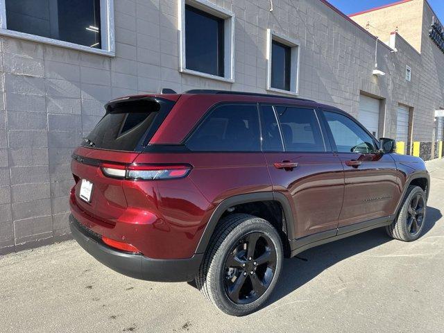 new 2025 Jeep Grand Cherokee car, priced at $42,069