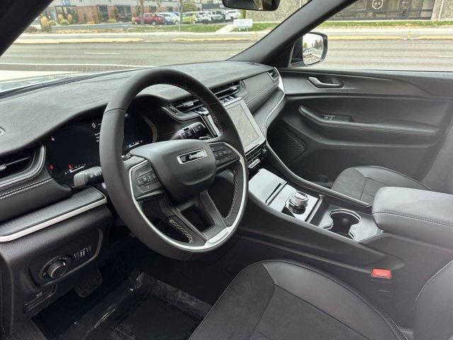 new 2025 Jeep Grand Cherokee L car, priced at $47,124