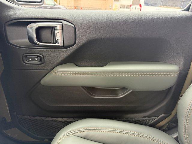 new 2025 Jeep Gladiator car, priced at $53,122