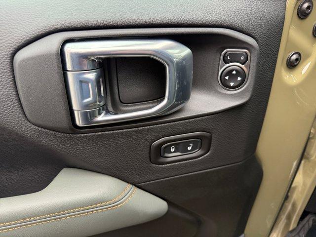 new 2025 Jeep Gladiator car, priced at $53,122