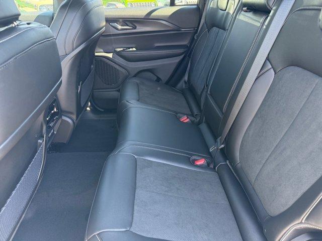 new 2025 Jeep Grand Cherokee car, priced at $41,087