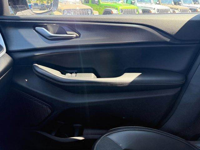 new 2025 Jeep Grand Cherokee car, priced at $41,087