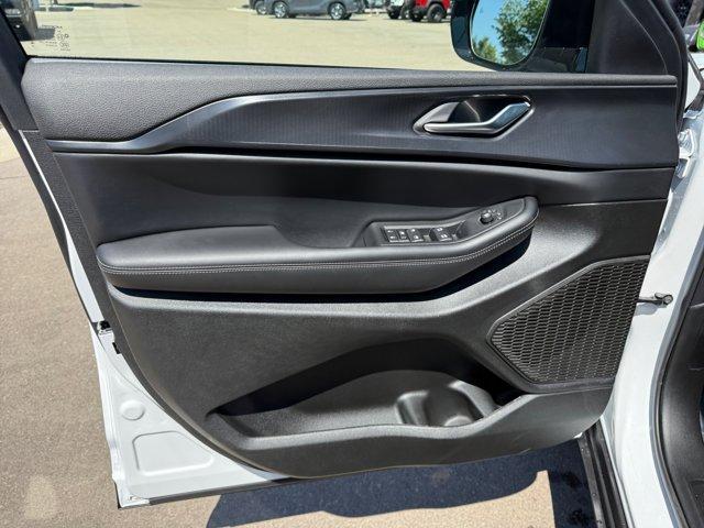 new 2025 Jeep Grand Cherokee car, priced at $41,087