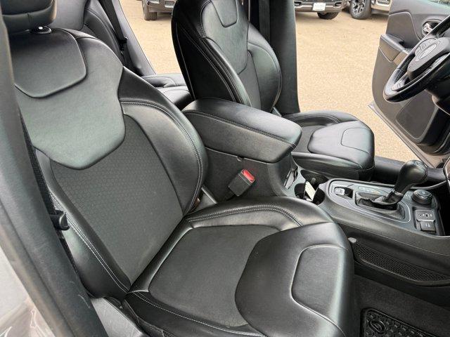 used 2020 Jeep Cherokee car, priced at $23,332