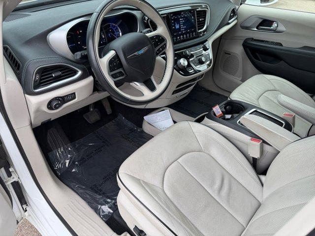 used 2018 Chrysler Pacifica Hybrid car, priced at $19,678