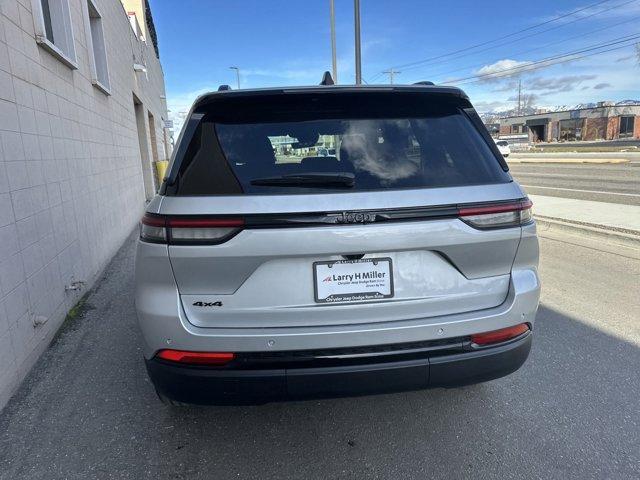 new 2025 Jeep Grand Cherokee car, priced at $42,532