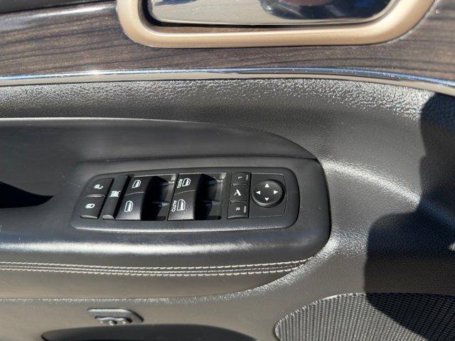 used 2015 Jeep Grand Cherokee car, priced at $16,114