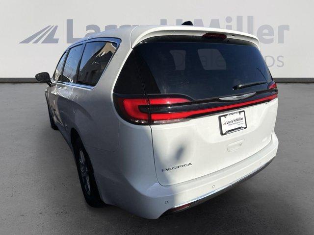 new 2025 Chrysler Pacifica car, priced at $43,420