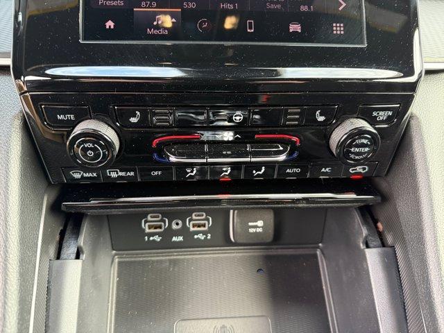 new 2025 Jeep Grand Cherokee car, priced at $37,805