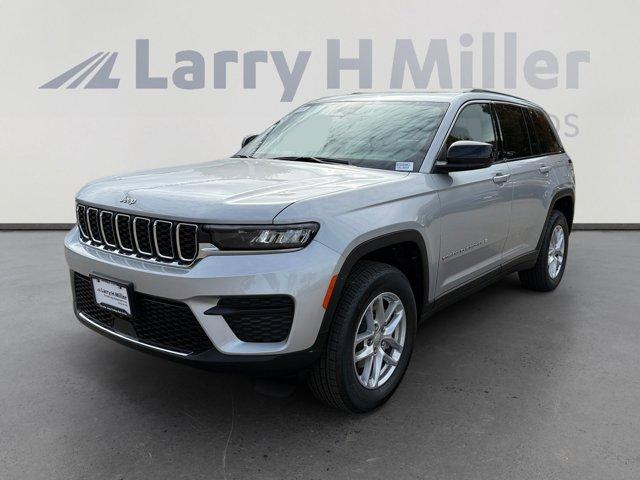 new 2025 Jeep Grand Cherokee car, priced at $37,805