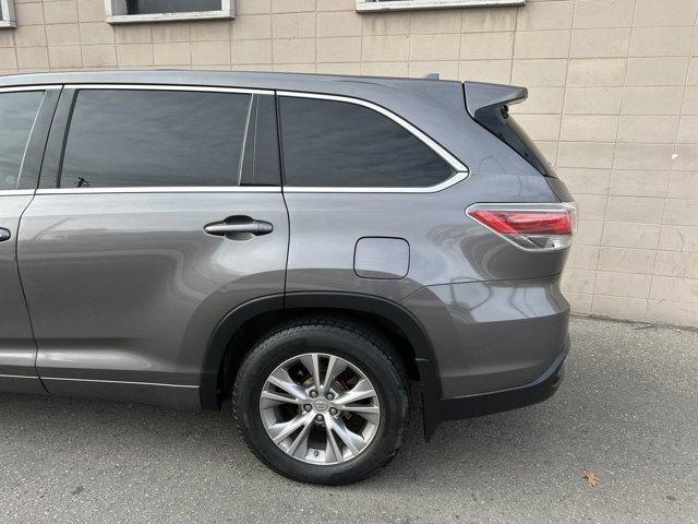 used 2015 Toyota Highlander car, priced at $19,986