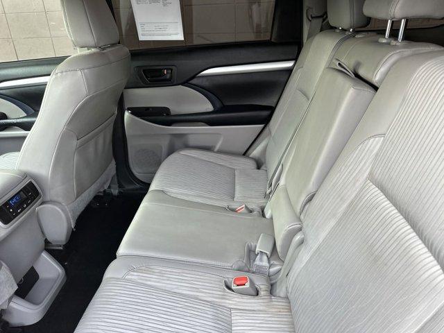 used 2015 Toyota Highlander car, priced at $19,986