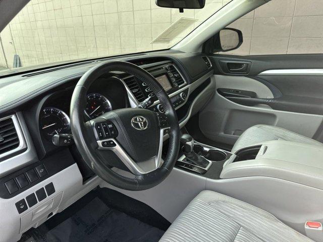 used 2015 Toyota Highlander car, priced at $19,986