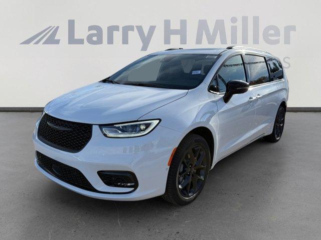 new 2026 Chrysler Pacifica car, priced at $55,240
