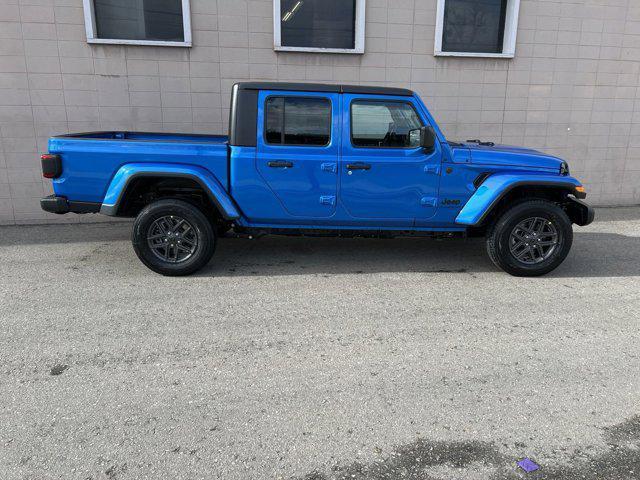 new 2024 Jeep Gladiator car, priced at $48,497