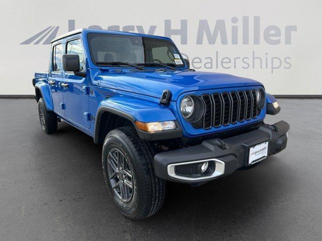 new 2024 Jeep Gladiator car, priced at $39,944