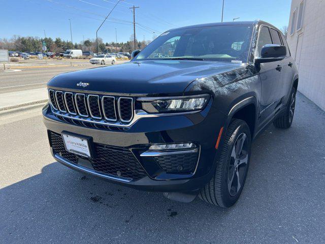 new 2024 Jeep Grand Cherokee car, priced at $49,899