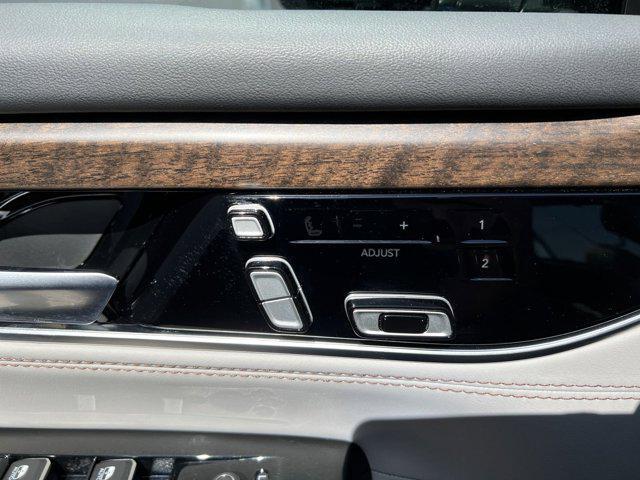 new 2023 Jeep Grand Wagoneer car, priced at $85,922