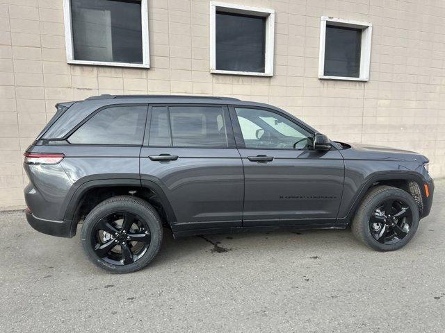 new 2025 Jeep Grand Cherokee car, priced at $42,532