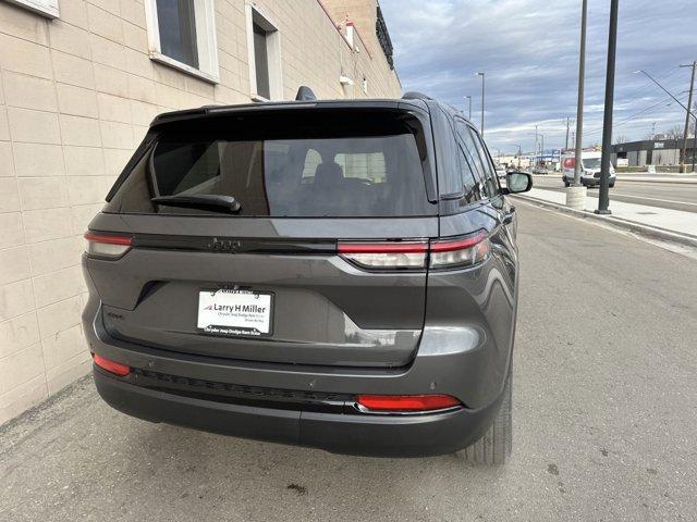 new 2025 Jeep Grand Cherokee car, priced at $42,532