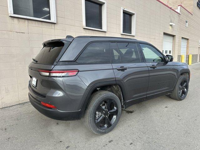 new 2025 Jeep Grand Cherokee car, priced at $42,532