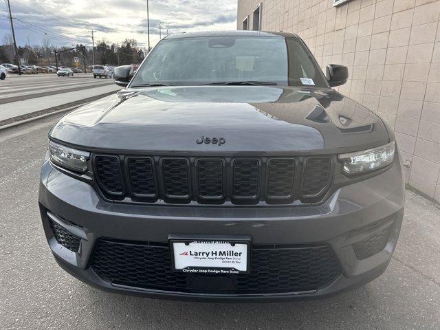 new 2025 Jeep Grand Cherokee car, priced at $42,532