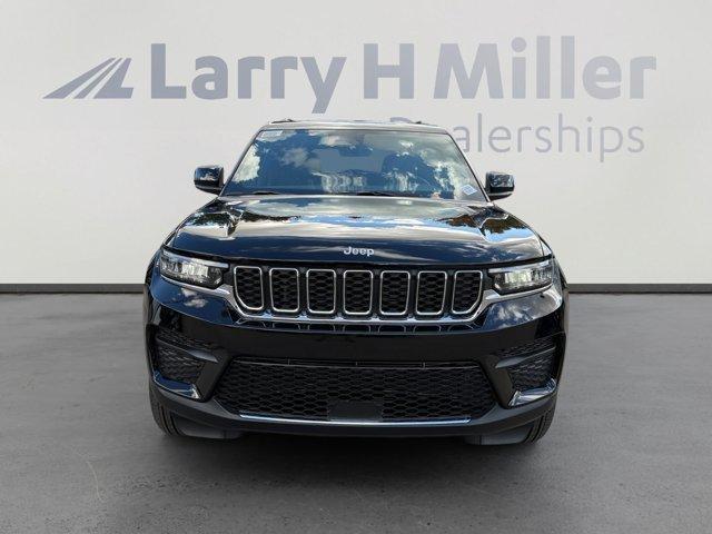 new 2025 Jeep Grand Cherokee car, priced at $37,805