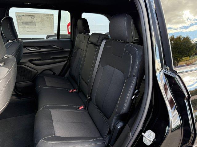 new 2025 Jeep Grand Cherokee car, priced at $37,805