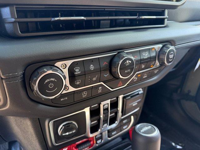 new 2025 Jeep Gladiator car, priced at $53,870