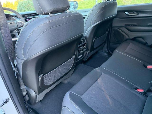 new 2025 Jeep Grand Cherokee car, priced at $35,656