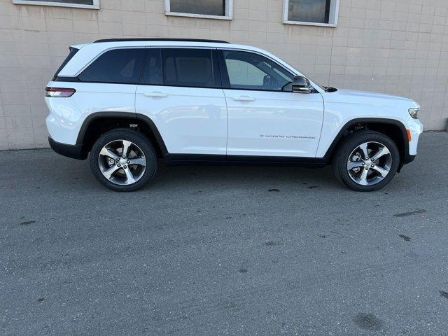 new 2025 Jeep Grand Cherokee car, priced at $51,115