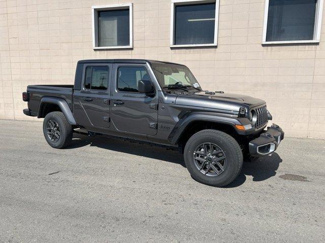 new 2024 Jeep Gladiator car, priced at $43,485