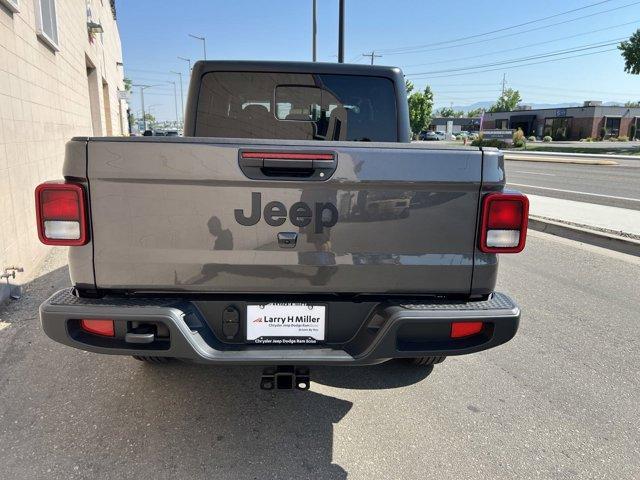 new 2024 Jeep Gladiator car, priced at $43,485