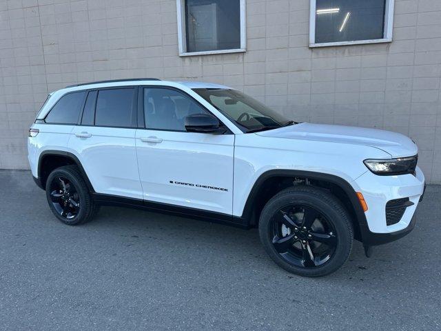 new 2025 Jeep Grand Cherokee car, priced at $41,518