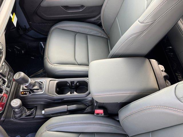 new 2025 Jeep Gladiator car, priced at $53,122