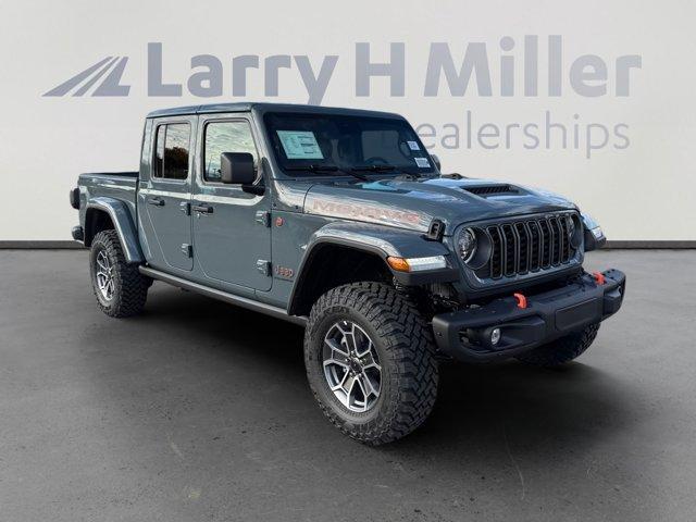new 2025 Jeep Gladiator car, priced at $53,122