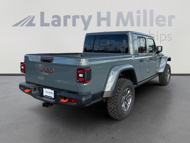 new 2025 Jeep Gladiator car, priced at $53,122