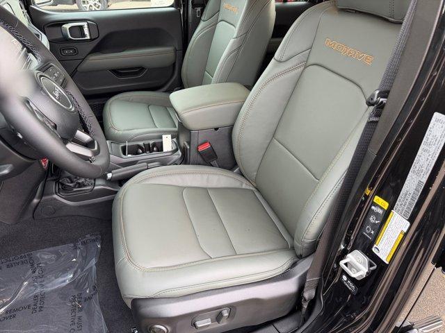 new 2025 Jeep Gladiator car, priced at $53,122