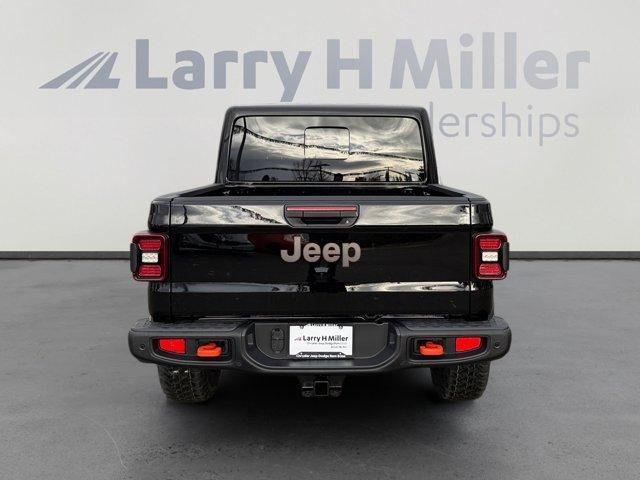 new 2025 Jeep Gladiator car, priced at $53,122