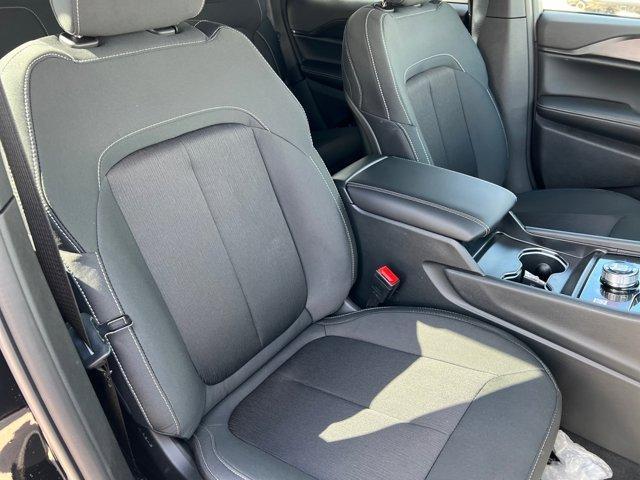 new 2025 Jeep Grand Cherokee car, priced at $35,555