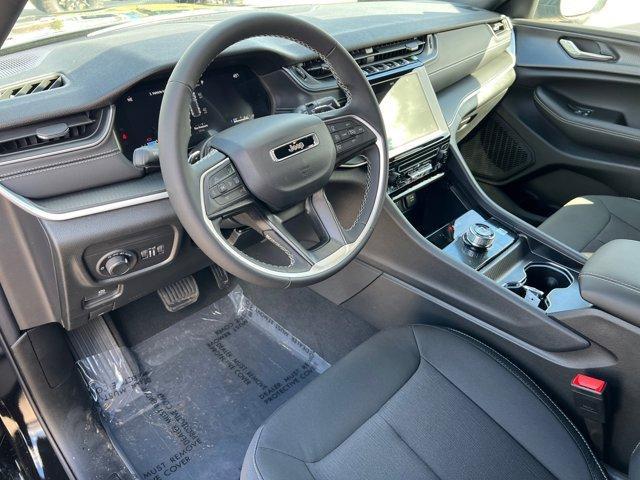 new 2025 Jeep Grand Cherokee car, priced at $35,555
