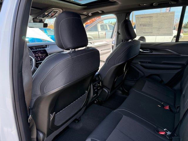 new 2025 Jeep Grand Cherokee car, priced at $35,115