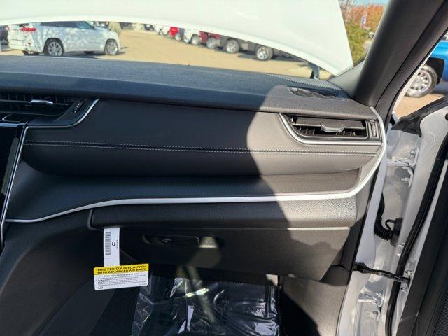 new 2025 Jeep Grand Cherokee car, priced at $35,115