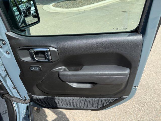 new 2025 Jeep Gladiator car, priced at $48,259