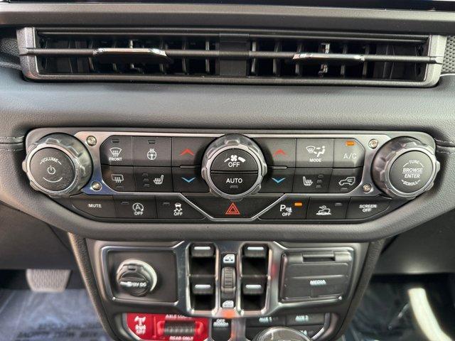 new 2025 Jeep Gladiator car, priced at $48,259