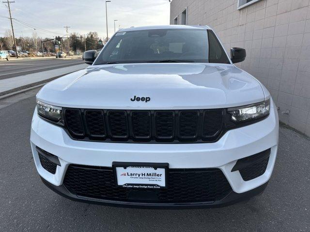 new 2025 Jeep Grand Cherokee car, priced at $41,981