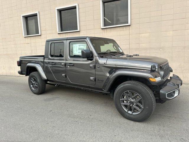 new 2024 Jeep Gladiator car, priced at $43,485