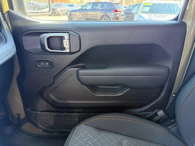 new 2025 Jeep Gladiator car, priced at $48,259