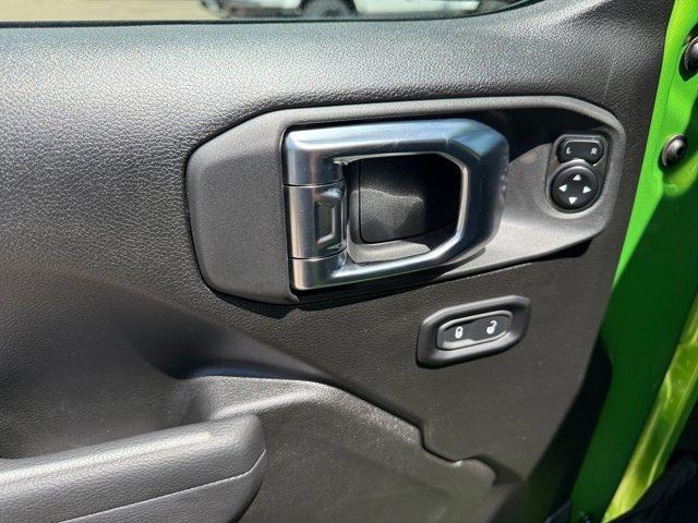new 2025 Jeep Gladiator car, priced at $51,984
