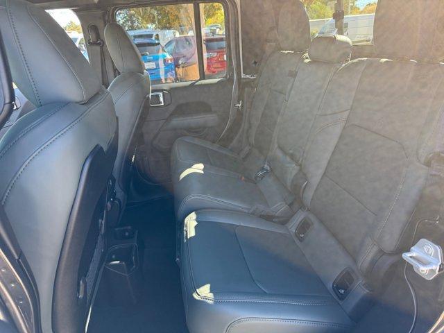 new 2025 Jeep Gladiator car, priced at $53,122